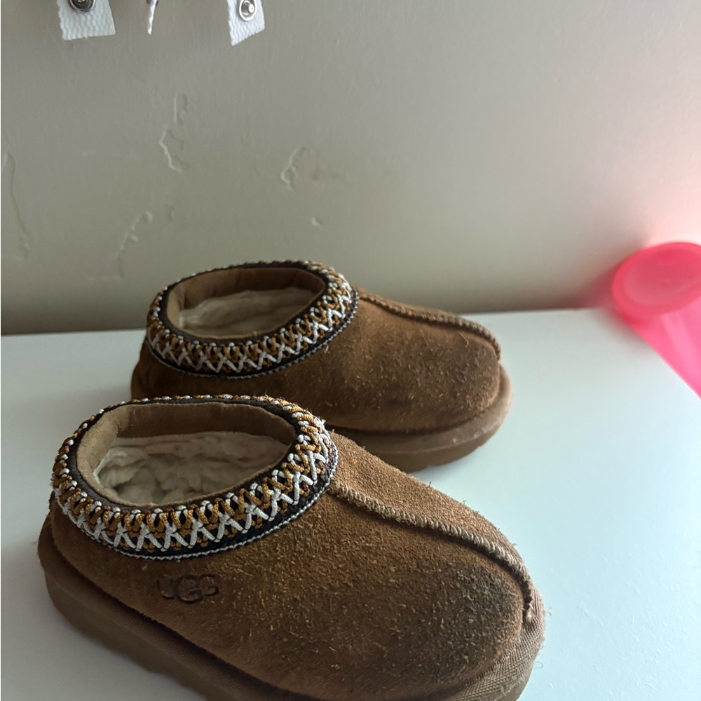 UGG Tan Kids Slippers